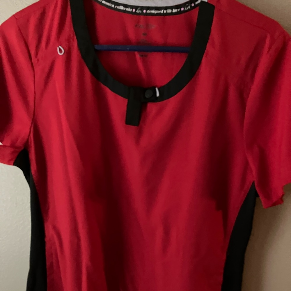 Ladies Koi scrub top